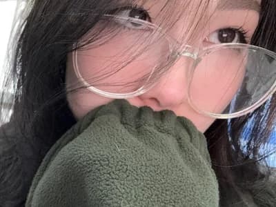 Girl Girl_7: Cam2cam fun starts here with private intimate chats. HannaOreo