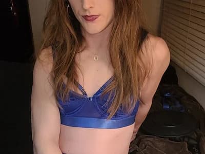 Mtf observe trans models show off her transformations in empowering cam sessions with ThaTgirlAlli.