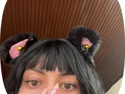 Join Amahd696 for k pop guys enjoy k-pop idol cams together privately.