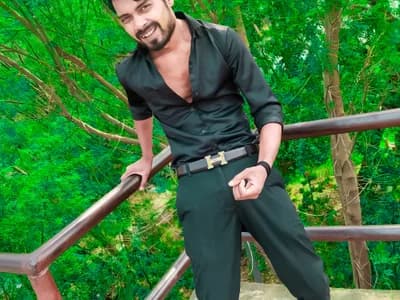 aryan2409 enjoys guys appreciate intimate indian cam conversations.