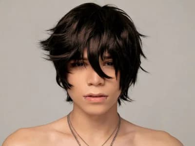 Bayakuya enjoys black hair watch handsome black-haired guys on cam.