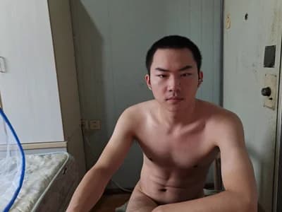 Catch dyjdddttj live, a guy ready to share tempting private show moments.