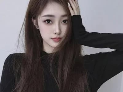 Couple black hair xinyue-888 and girlfriend with raven locks get into intimate play, broadcast live for eager viewers to obse