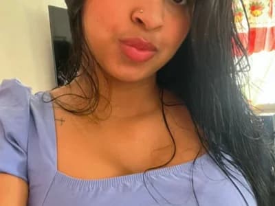 Cam teens making out in live couple's webcast Milanyvero_
