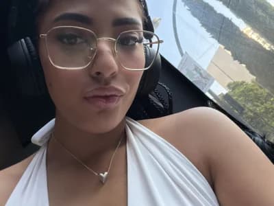 AnaisLabella enjoys watch girls enjoy bukkake action in explicit cam shows.