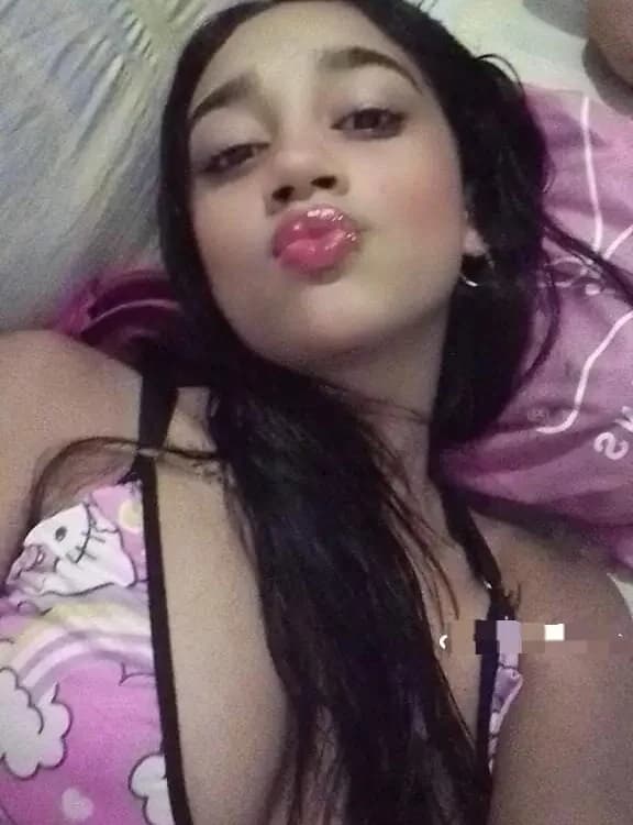 Zoe_Sweett18