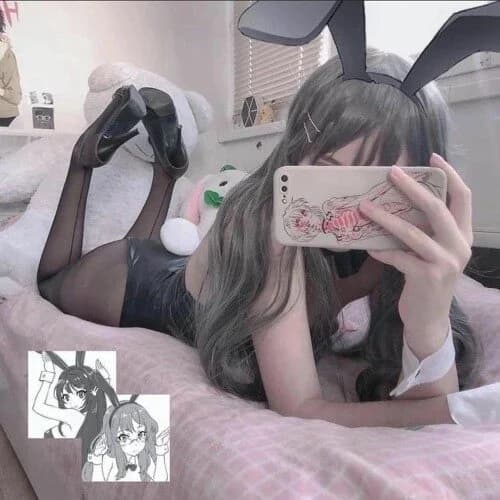 Watch grandma strip tease live as girl topless grannies EvaKittys reveals her bare breasts on webcam.
