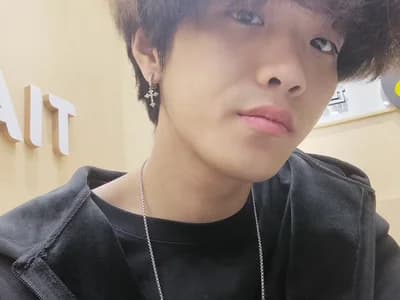 Join emo guy wssoo11 and other models in the emo adult cams genre