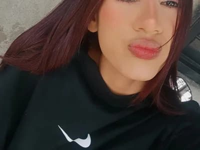 Feel the heat of steamy twerk sessions with this amorous pair Cinamon_Roll_