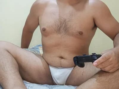 Watch guys show off their smooth bottoms on cam with OchefRabudo.