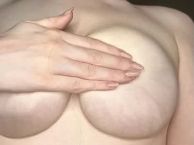 Watch american young BeautyLyn in a private show with an american girl.