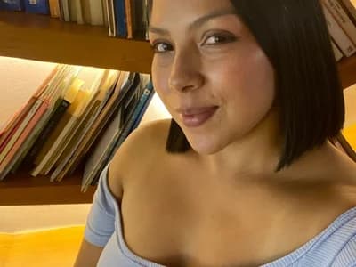 Spicy milf couple streaming live on webcam, join colombian milfs ISABELLA__LUNA's sensual session now.