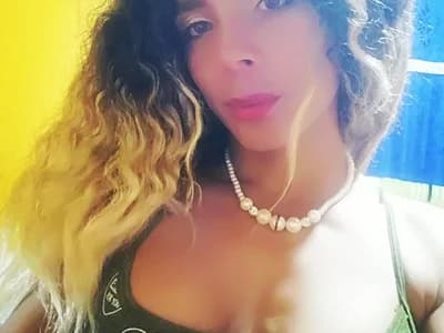 Nadia_Monroe