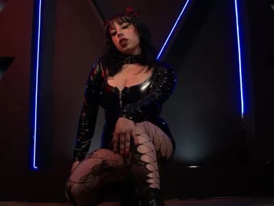 Big ass latin Catch couple Latin cams showing off Ass-entious lovemaking and playful ass play behind closed doors. IsabelBathory