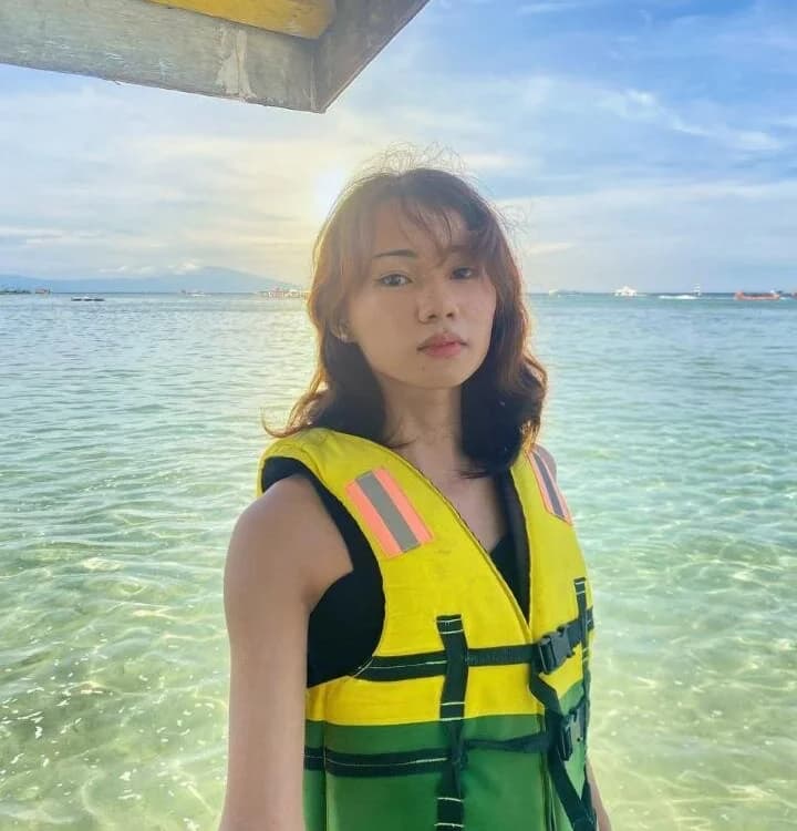 ShineBrightLike_Luna