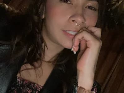 Watch piercings white kikabrun, a stunning white model, as she plays with her piercings on webcam