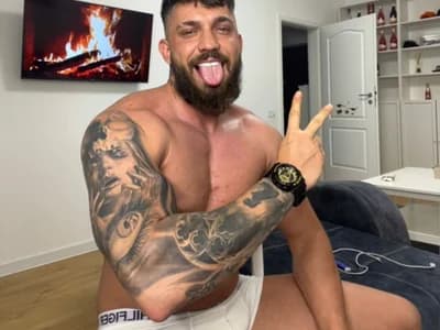 Watch sph now - LustyMike_'s guy on cam in hot show