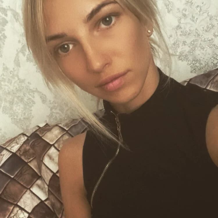 Adelina0001