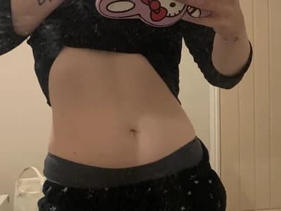 18yoteenvirgin enjoys anal petite girls in private shows featuring anal performances for viewers.