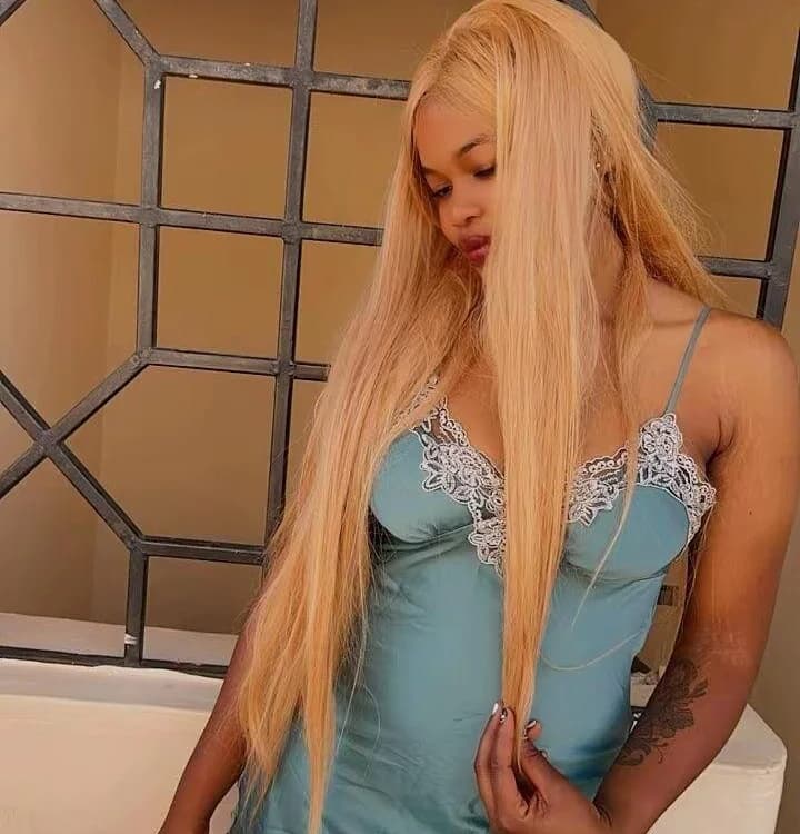 melaniablue