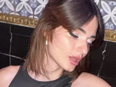 Luna_Samosienko enjoys small cock watch trans models flaunt her petite endowments.