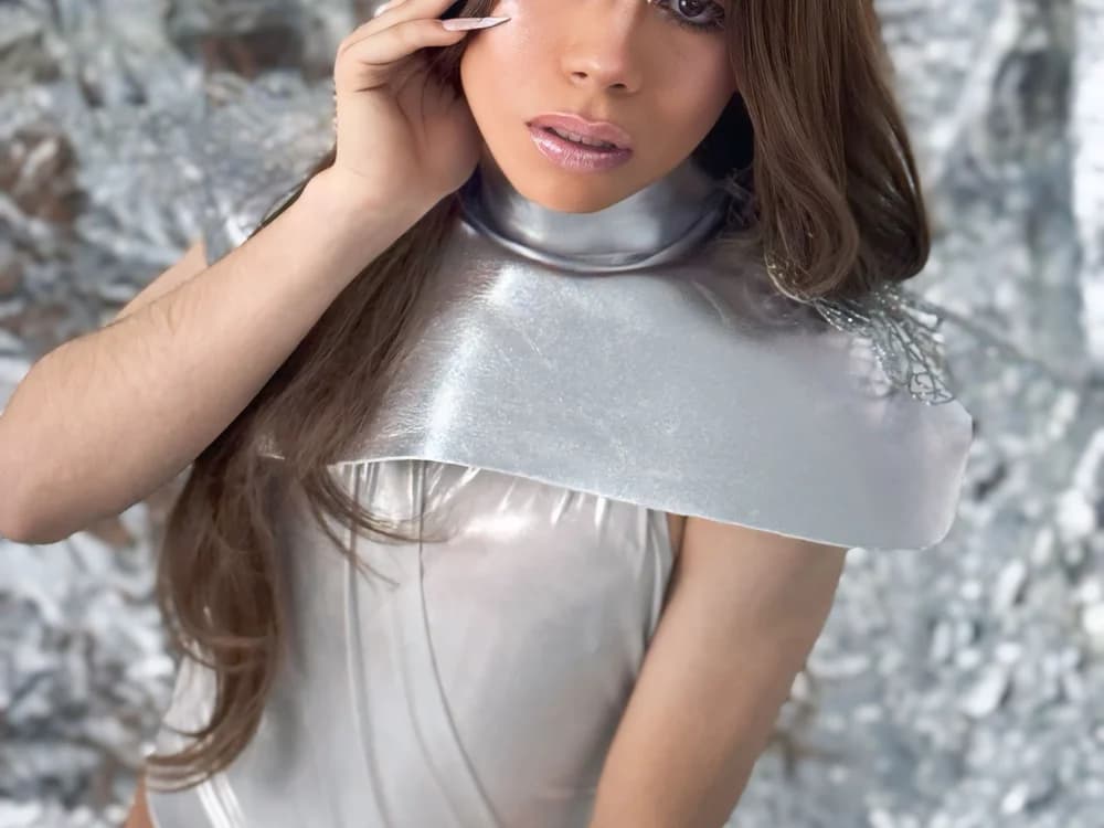 emma_cut3_
