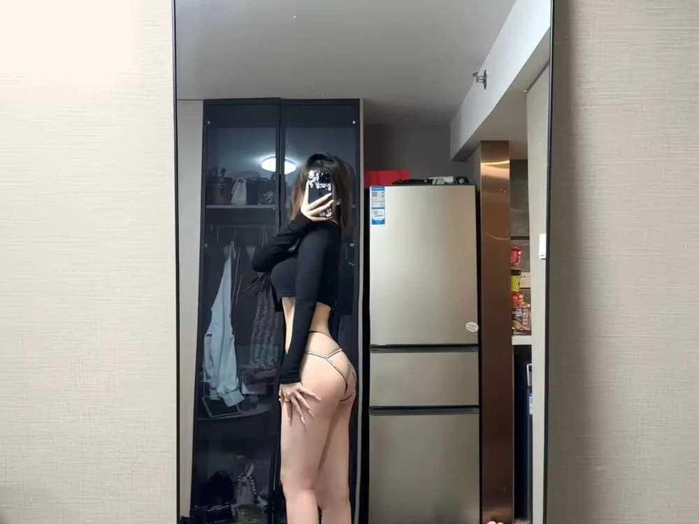 Chilean couple from Santiago in private cam session online princess520