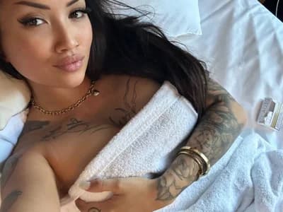 Topless Asia cam dates await couple on topless asian AsianLadyWan's live platform, join now to check out together!