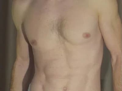 Chat with handsome Ukrainian guy your_new_boyfriend1 live on his personal webcam
