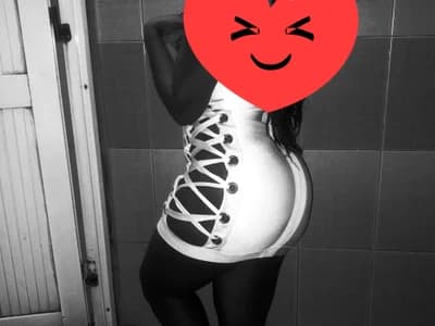Intimate ebony duo streams private chat squirtycheeks
