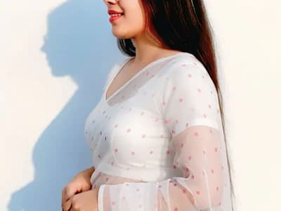 Spend quality time withasiatic beauty girl indian young isha_sharma2002 in private indi cam shows