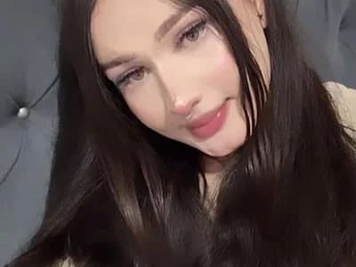 Miley_Baker enjoys watch curvy trans models flaunting her lush figures in intimate live cam shows.