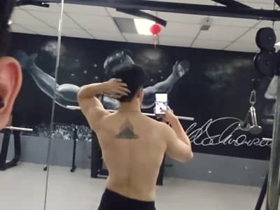 Watch tuo-69, the stunning guy, during his exclusive private show.
