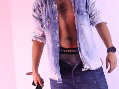 Real men live nude: Cubs guy strip tease sam_vitali