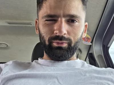 Tune into musky cam session showing off guy hairy StraightSerb's thick beard live chat.