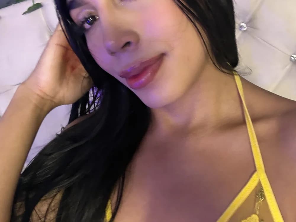 AmbarFoxx_