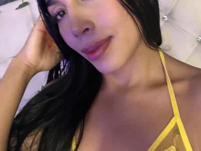 AmbarFoxx_