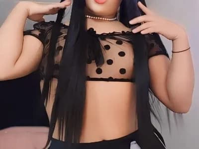 Witness trans models in 'Jeans' webcam shows - Alanna_Shofia_'s turn-on