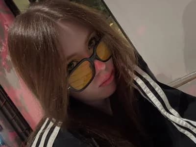 K pop girl Private K-pop shows featuring sexy dance moves mistyridge