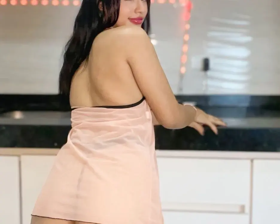 Gym Babe cam couples waiting in chat