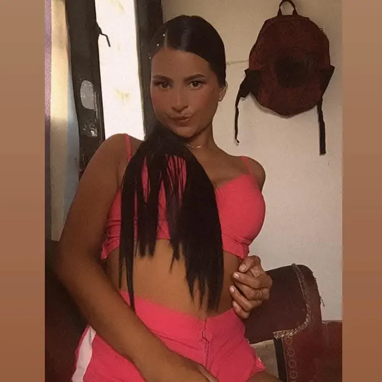 Flirting Latin cam couples broadcasting live