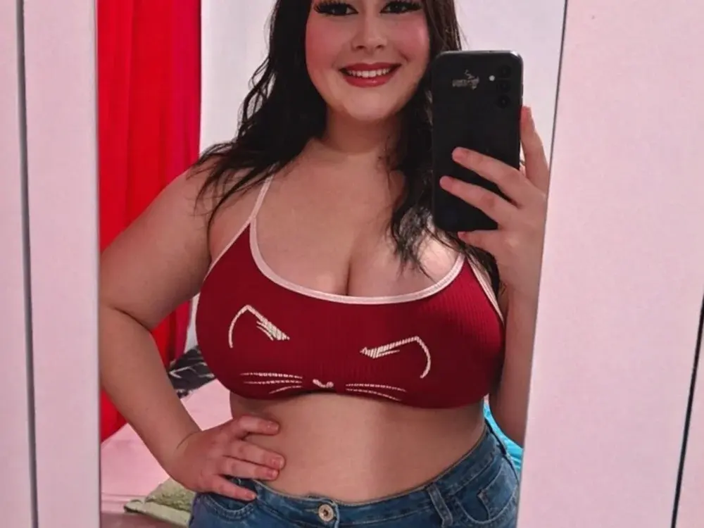 Mixed cam couples on adult cam
