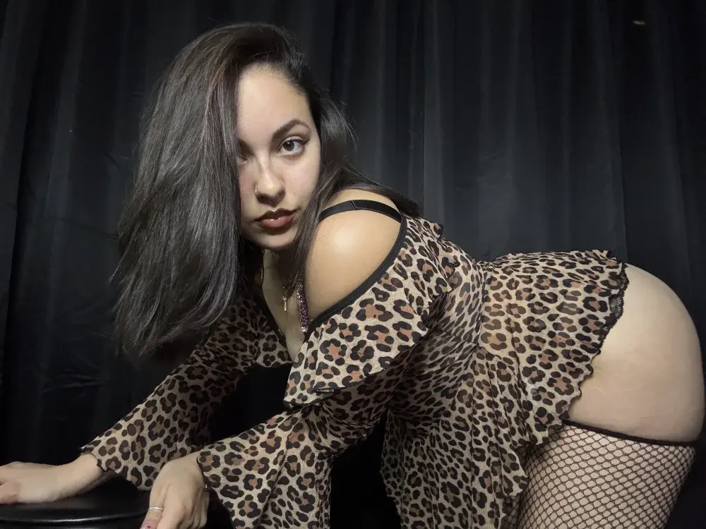 Sexting cam couples on cam right now