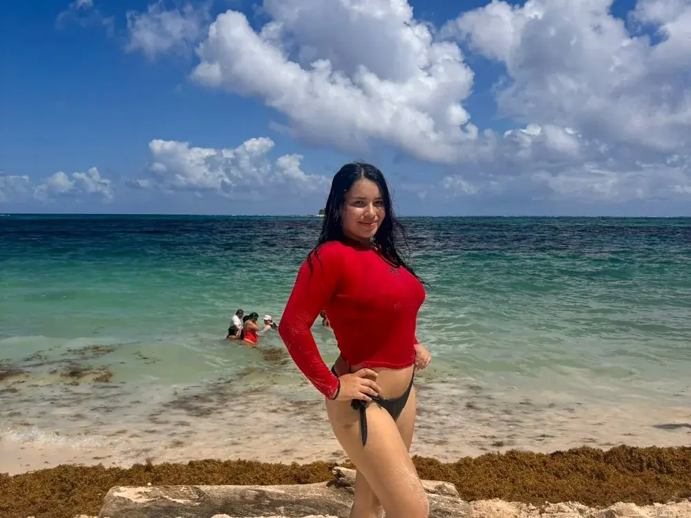Latin Doggy Style cam couples