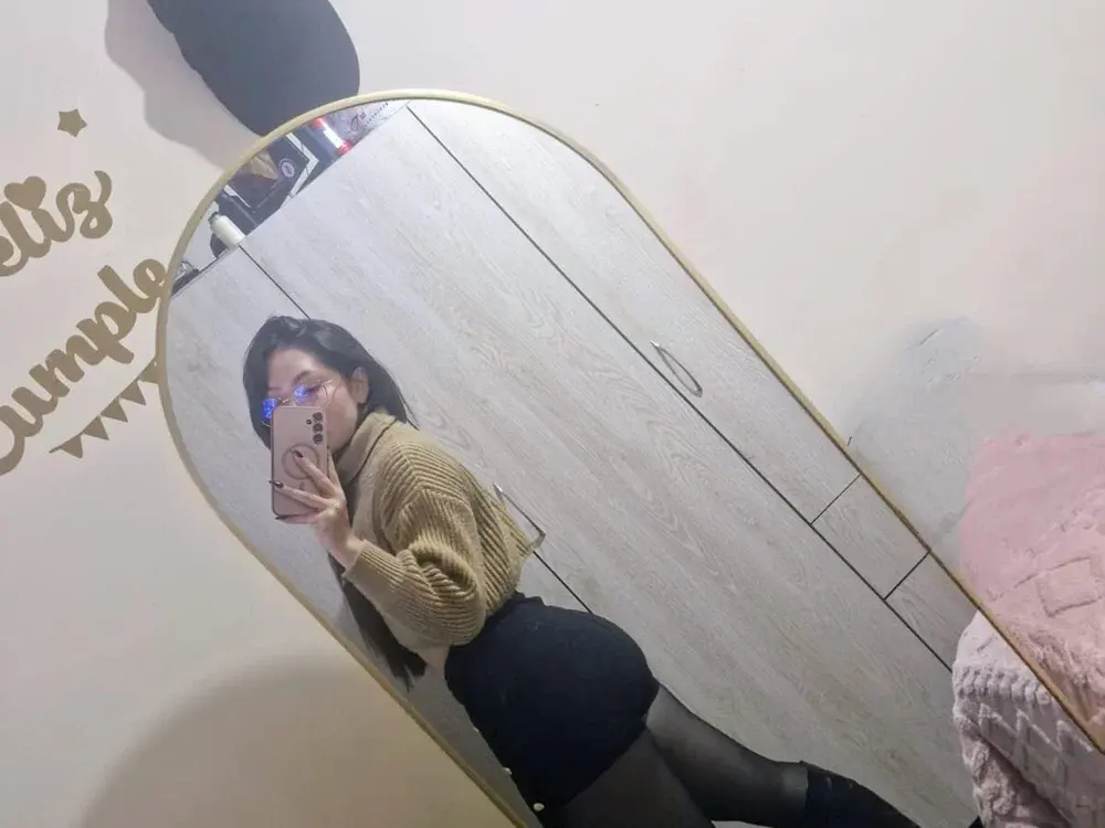 Interactive Toys cam couples on adult cam