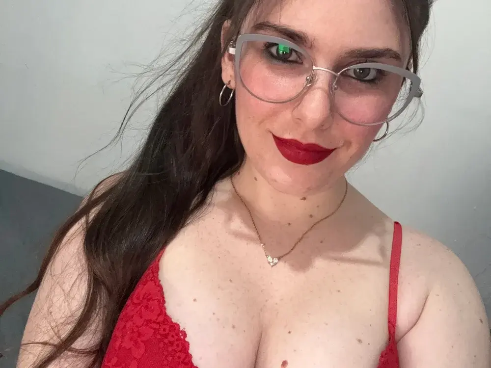 Spy Curvy cam couples