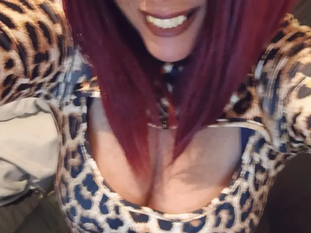 Romantic White cam girls in a live cam show