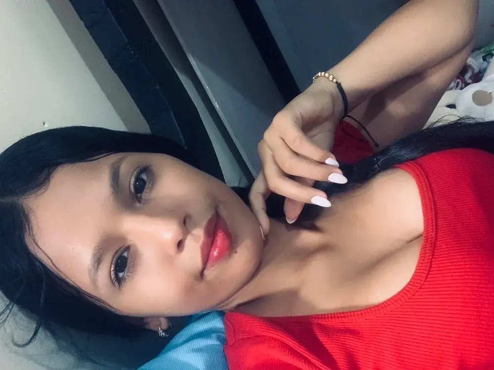 Cheap Privates Latin cam girls performing on cam