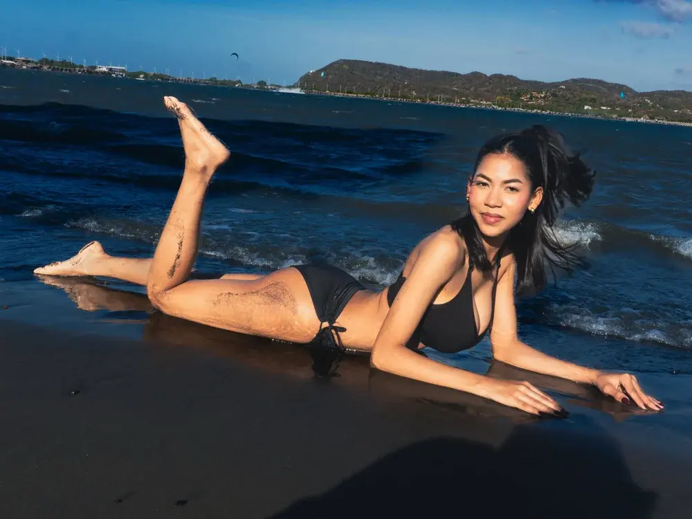 Big Tits Doggy Style cam girls live show