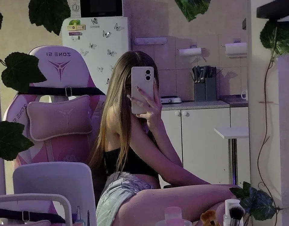 Handjob Teens cam girls on a live feed